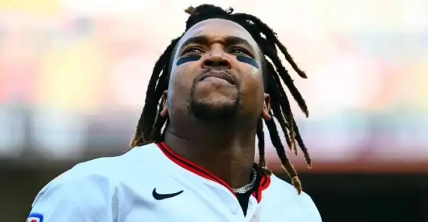 Rumor: Jose Ramirez Allegedly Re-Signs with Guardians