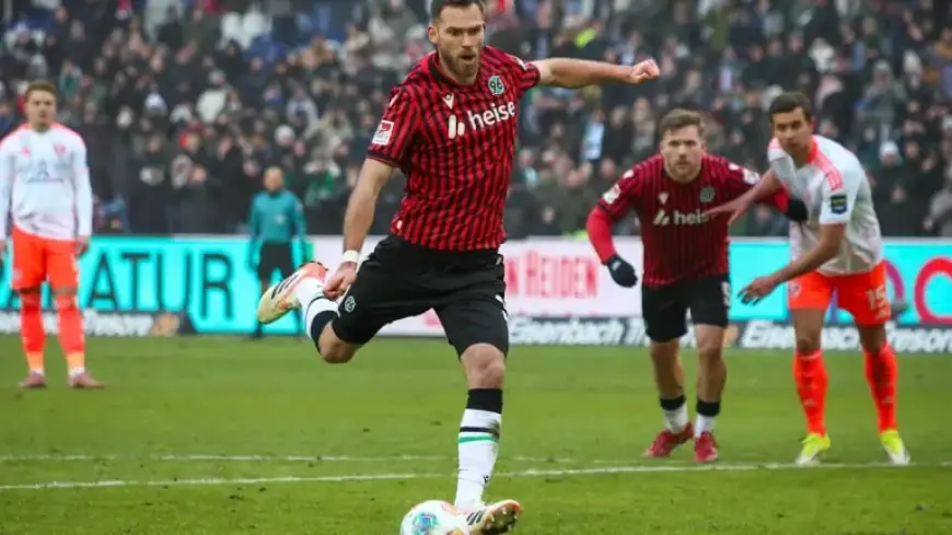 Hannover 96: Tomiak Faces Penalty Ban After Third Miss