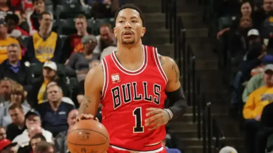 Michael Jordan Delivers Inspiring Message to Derrick Rose Before Bulls Jersey Ceremony