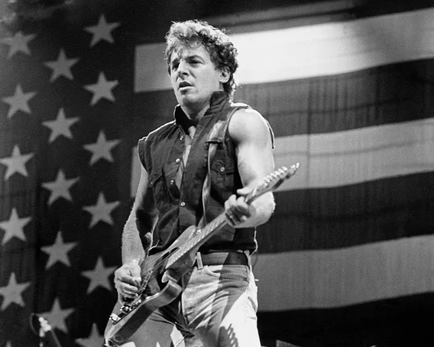 Bruce Springsteen’s sudden January surge is hitting fans on two fronts: activism onstage and a new wave of “Nebraska”-era attention