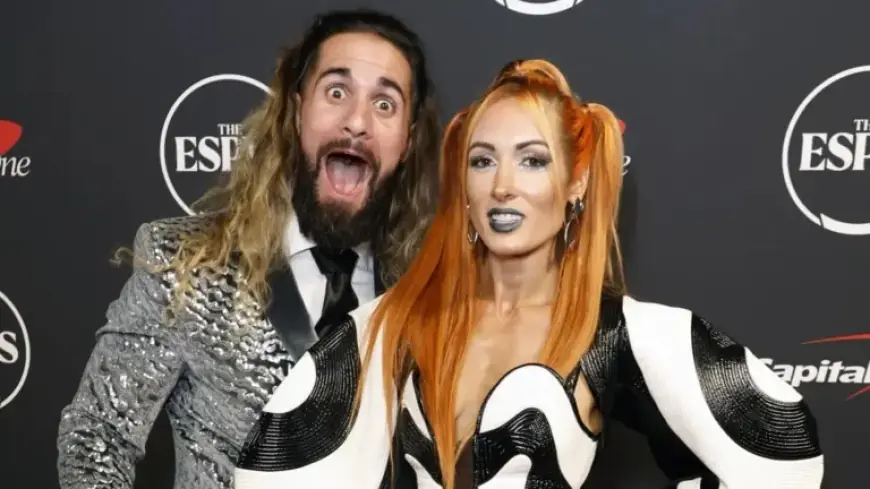 WWE Producer Reflects on Discovering Seth Rollins and Becky Lynch’s Relationship