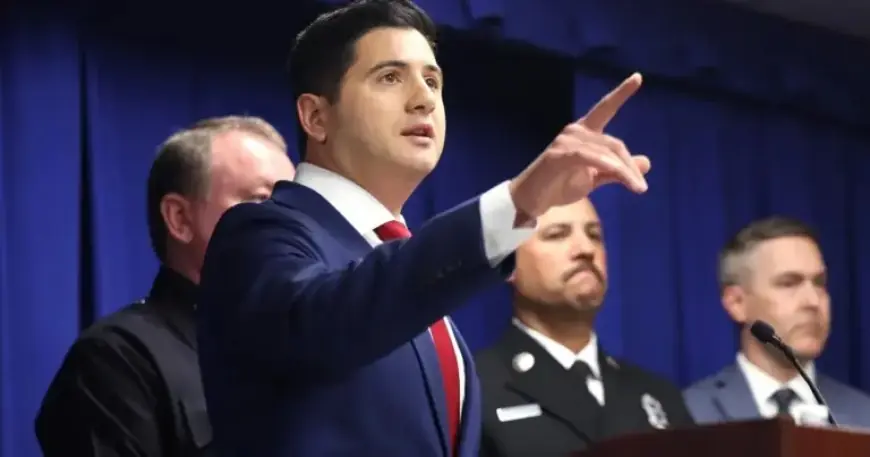 Los Angeles Prosecutor Criticized for Minneapolis Shooting Response