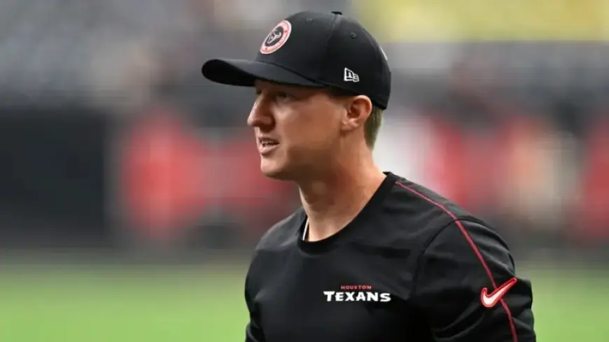 Dolphins Appoint Bobby Slowik as New Offensive Coordinator