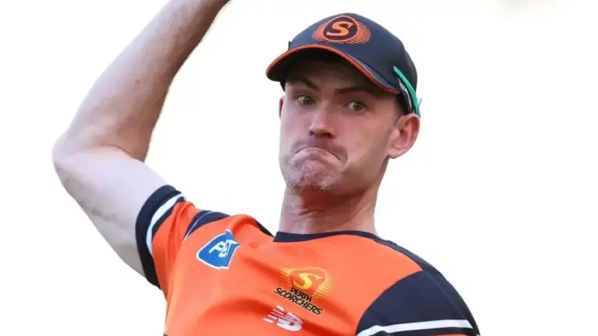 Rain Sidelines Scorchers Veteran in Big Bash Final