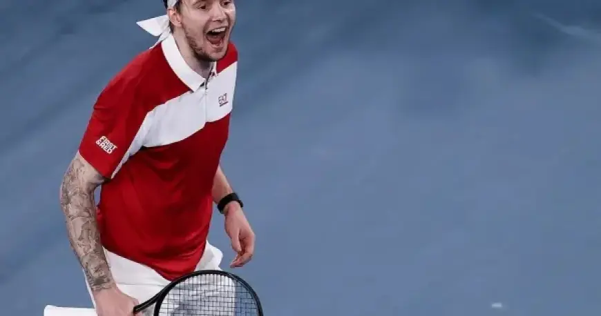 Bublik Advances, Finalizes Men’s 4R Line-up at Friday Night Lights