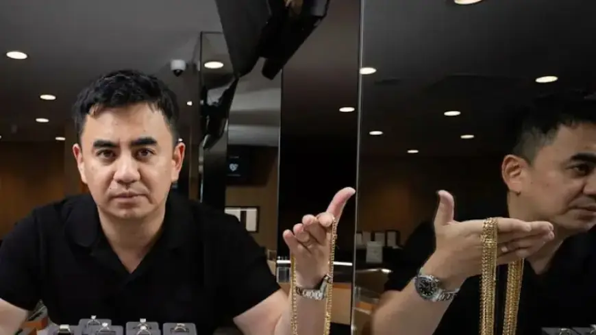 New Ring-Buying Chart Simplifies Engagement Planning