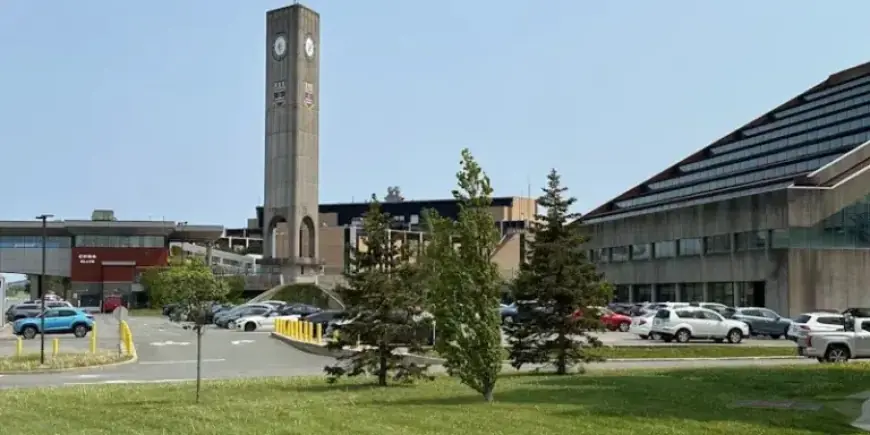 Premier Pledges Fall Tuition Freeze at Memorial University