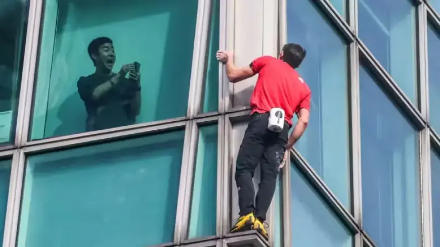Climber Alex Honnold Conquers Taiwan’s Tallest Skyscraper