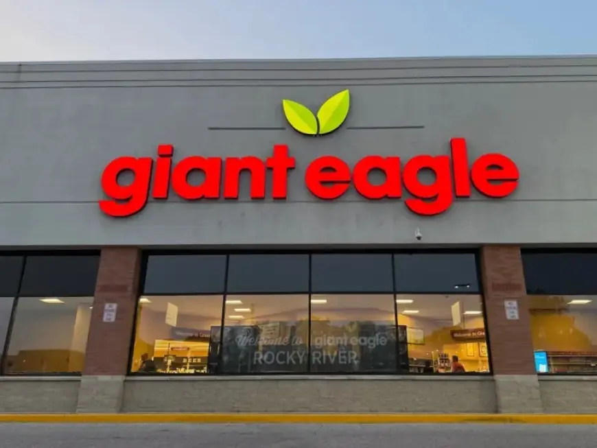 Giant Eagle and Market District Stores Closing Early Today