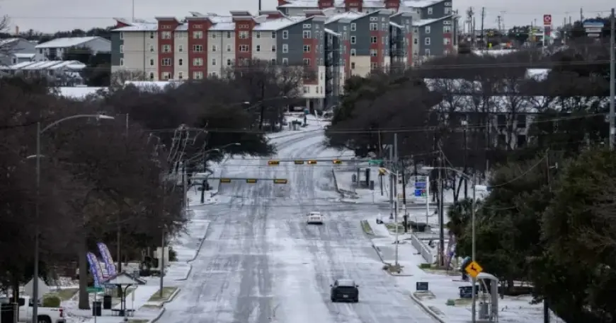 UT, Austin ISD Cancel Monday Classes Due to Treacherous Icy Roads