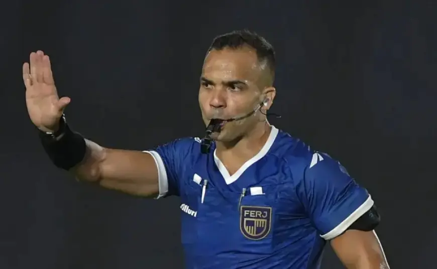 Intense Rain in Rio Forces Referee Alex Gomes Stefano to Halt Fla-Flu Match