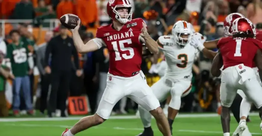 Should the Raiders Build Around Fernando Mendoza in Free Agency?