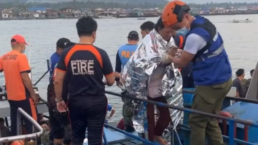 Philippines Ferry Sinks, Leaving Seven Dead and Over 350 Aboard