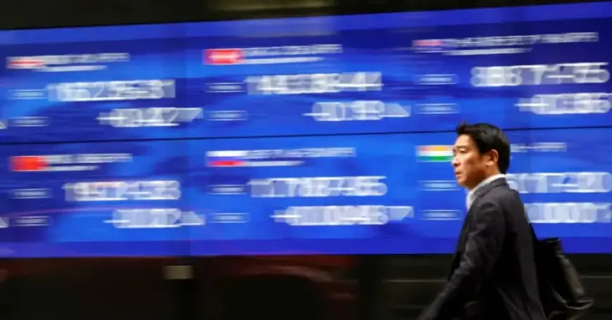 Yen Rallies Amid Intervention Concerns; Gold Breaks $5,000/oz Barrier