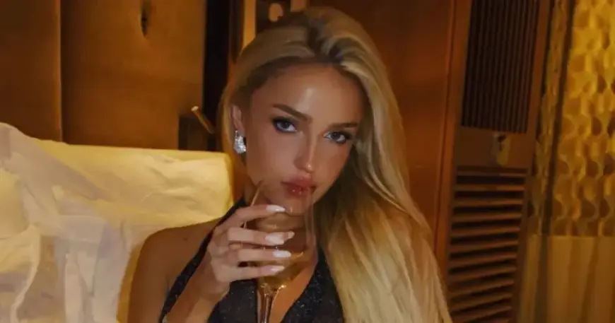 Australian Open Fans Celebrate ‘Tennis Queen’ WAG’s Stunning Down Under Appearance