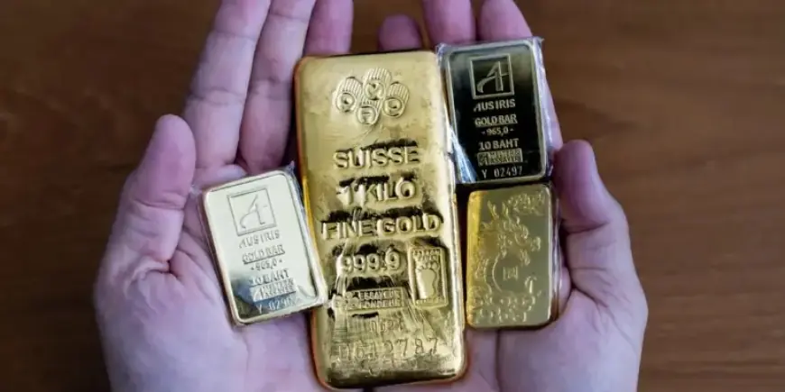 Gold Prices Exceed $5,000 Amid Global Market Debt Concerns