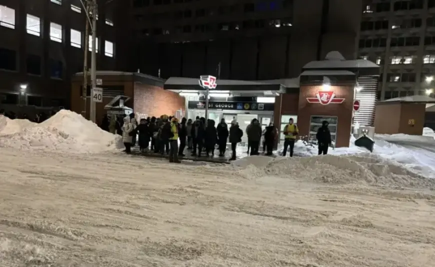 Massive Winter Storm Halts TTC Subway and Line 6 Operations