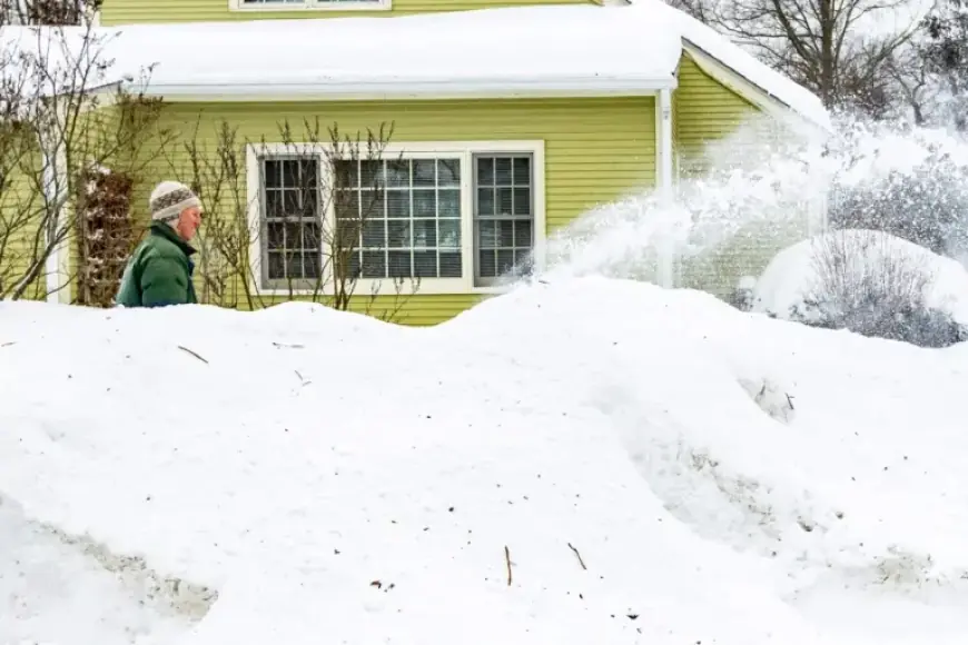 Massachusetts Residents Prepare for More Snow After Heavy Storm Hits