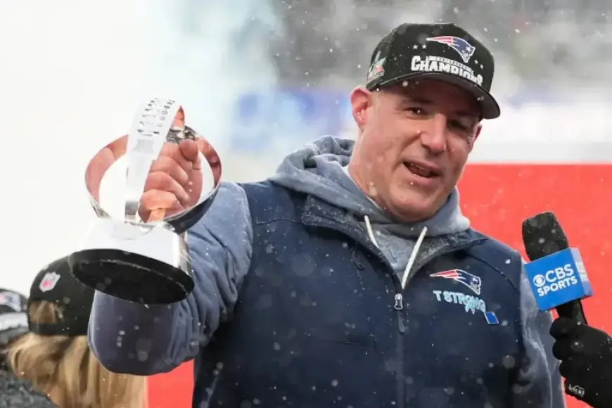 Tom Brady Celebrates Former Patriots Teammate Mike Vrabel’s Success