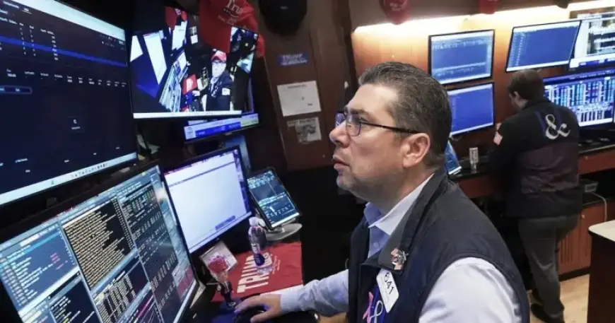 U.S. Stocks Climb as Gold Sets Record, Dollar Weakens