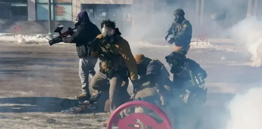 Minneapolis Shooting of Alex Pretti Sparks Clash Between Gun Lobby and White House