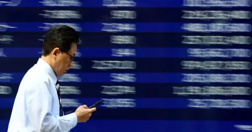 Asian Stocks Surge to Record High on Strong Earnings Amid Korea Tariff Concerns