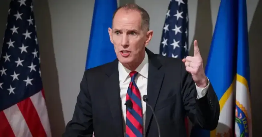 Chris Madel Withdraws Minnesota Governor Bid, Cites Immigration Crackdown