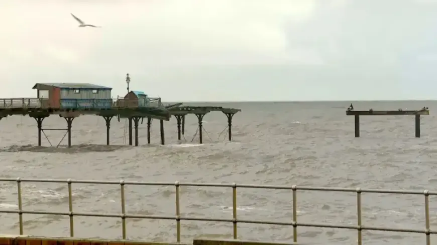 Storm Ingrid Devastates Devon and Cornwall, Causing Historic Pier Collapse