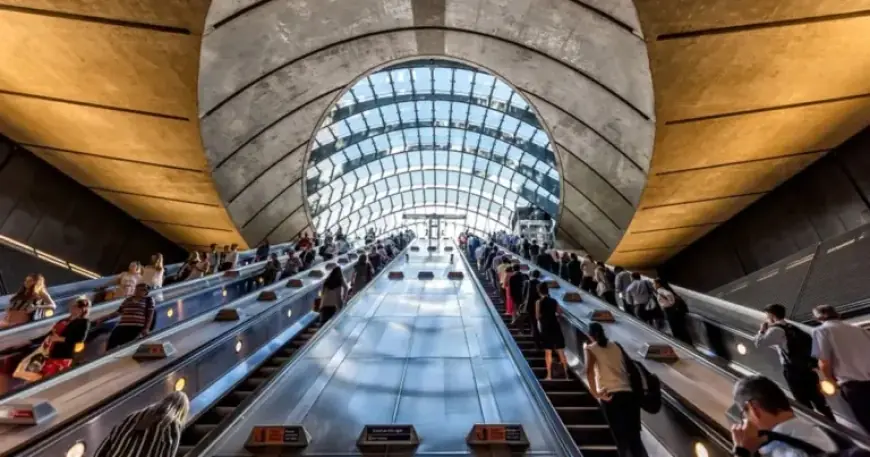 FTSE 100 Rises: Sage Leads Gains, Dr Martens Slips