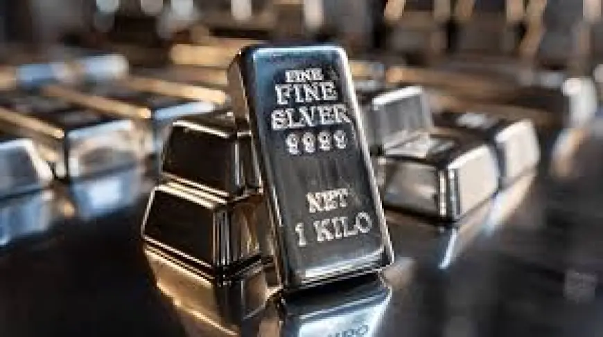 Silver Miners’ Shares Surge, Outperformed by Silver Itself