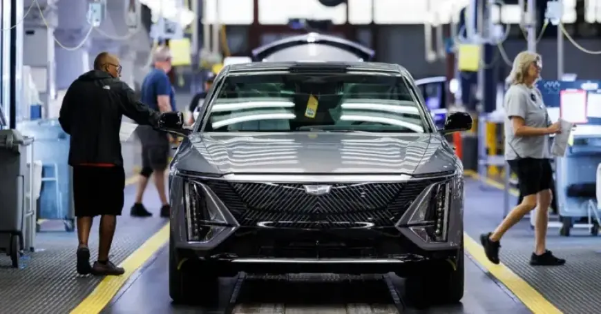 G.M. Stock Climbs Amid Investor Optimism for 2026 Prospects