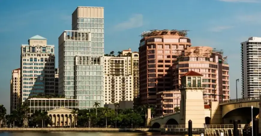 U.S. Population Decline Accelerates Amid Plummeting Immigration Rates