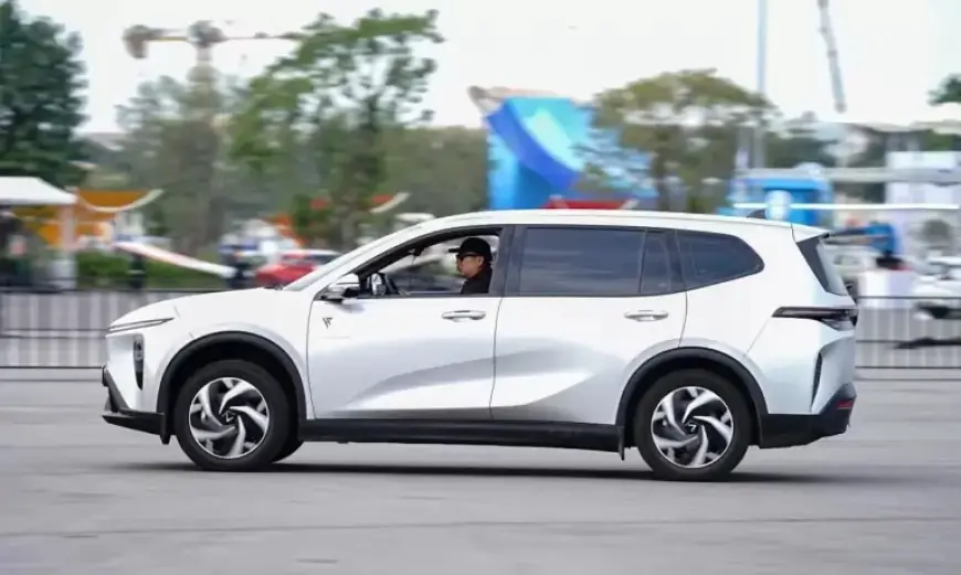 VinFast Limo Green Redefines the MPV Segment