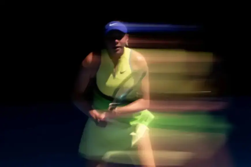 Amanda Anisimova Triumphs Over Wang Xinyu in Tense Match