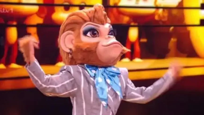 Iga Swiatek Faces Tough Test Against Rybakina in Melbourne