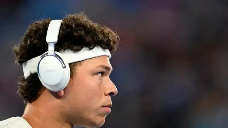 Shelton Faces Daunting Challenge to Sustain Australian Open Dream