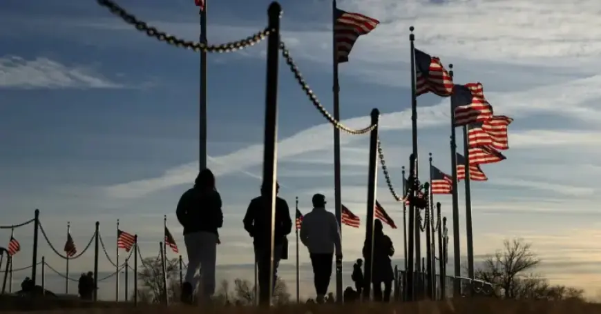 Census Reveals US Population Growth Slows Amid Declining Immigration