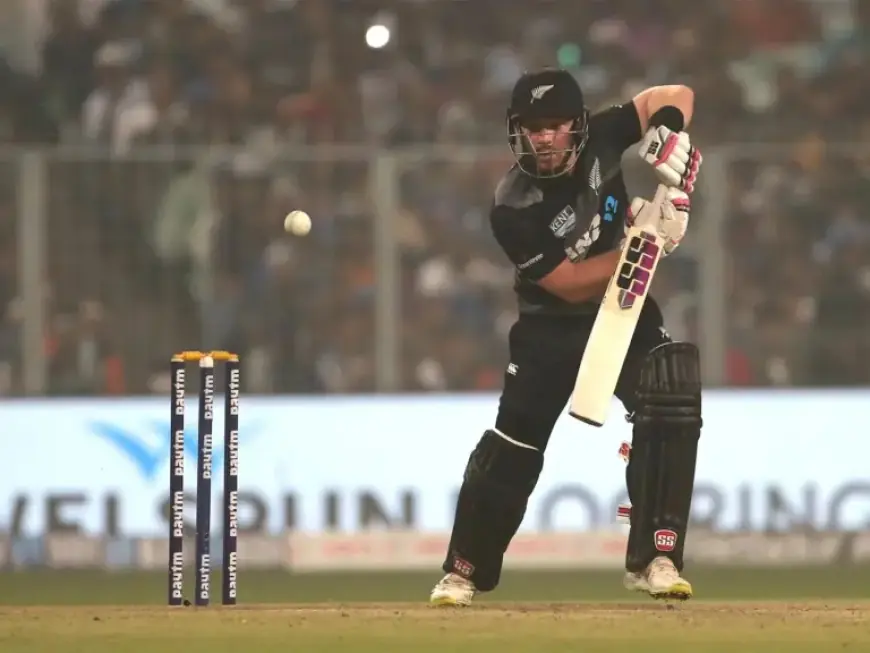 Seifert, Conway Shine; Mitchell’s Late Surge Lifts Kiwis to 215/7 vs India
