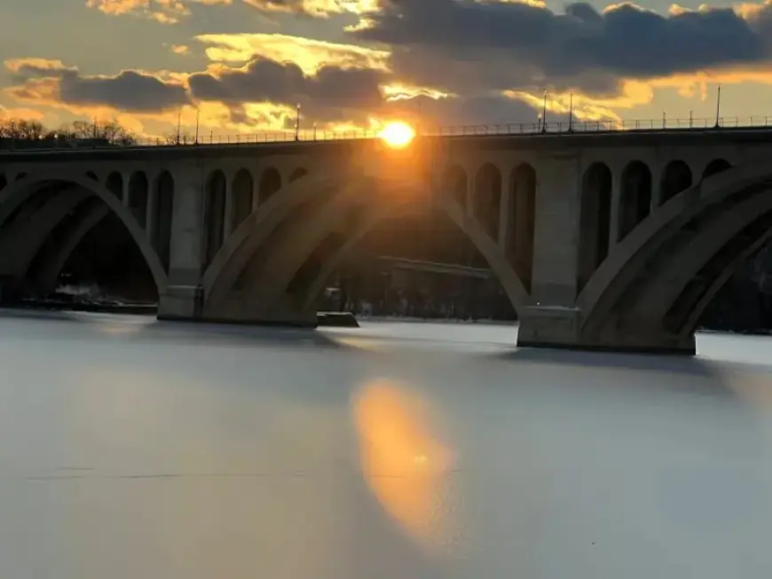 Deep Freeze Deepens as Snow Showers Loom Today – The Washington Post