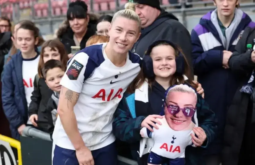Experience Women’s Football’s Most Thrilling Team at London’s Premier Stadium