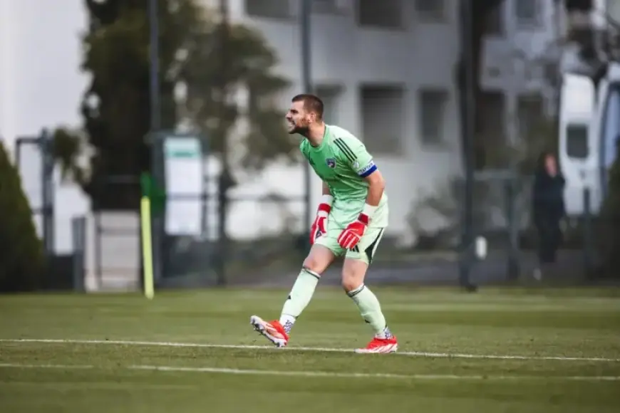 FC Dallas Transfers Maarten Paes to Ajax