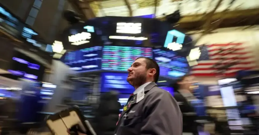 S&P 500 Hits 7,000 Points Amid AI-Fueled Optimism