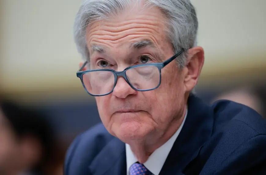 Federal Reserve Interest Rate Cuts Pause: FOMC Holds Fed Rates Steady After Three Straight Cuts as Powell Signals Patience