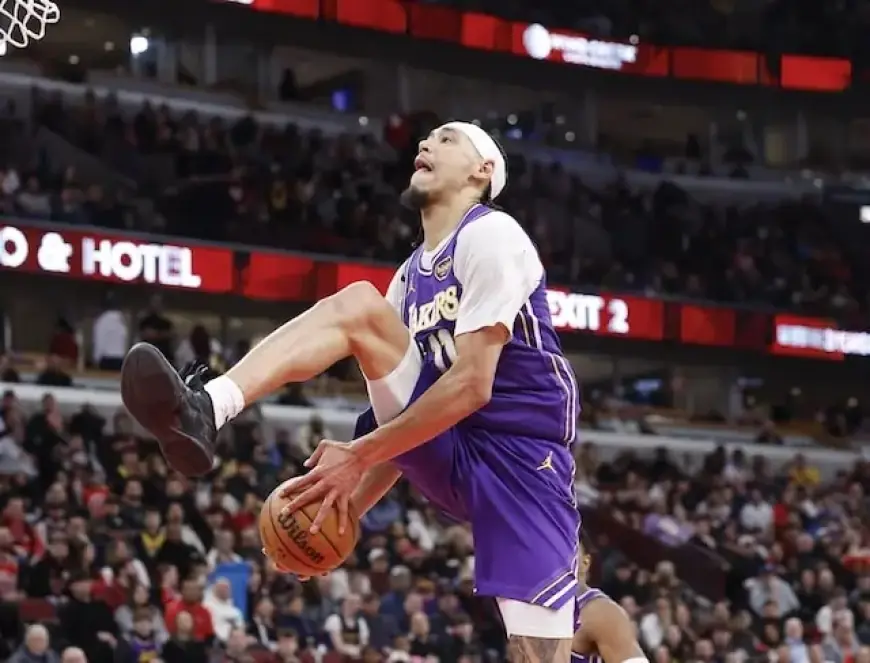 Lakers’ Jaxson Hayes Highlights Win with Spectacular Eastbay Dunk Against Bulls