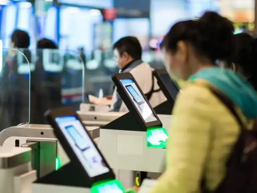 Airports Urge Swift Solutions for ‘Embarrassing’ Border Queues
