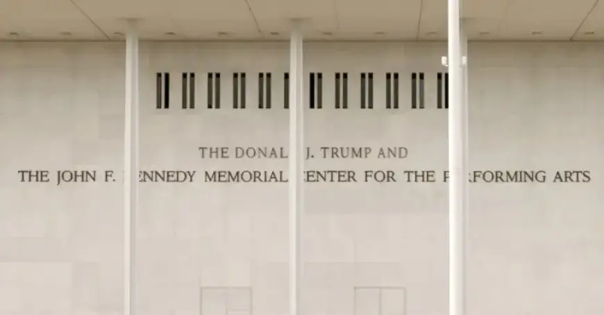 Senior Kennedy Center Executive Steps Down