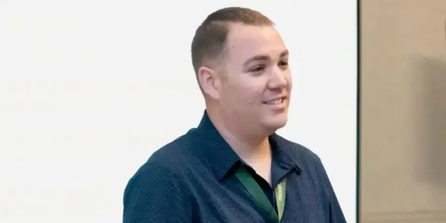 Tech Coach Recommends Steps After Layoff Amid AI Challenges