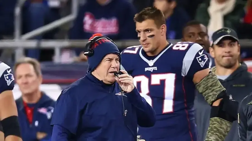 Rob Gronkowski Calls Bill Belichick Hall of Fame Snub ‘Asinine’