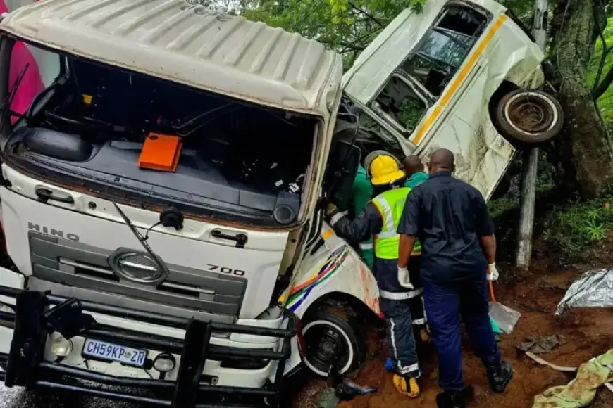 Minibus Crash in South Africa Kills 11, Including Schoolchild
