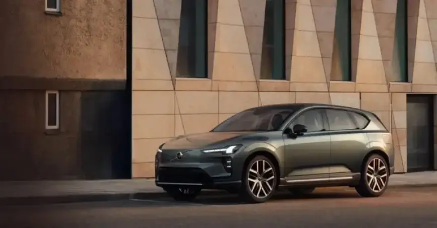 Automaker Pledges Commitment to CarPlay Integration